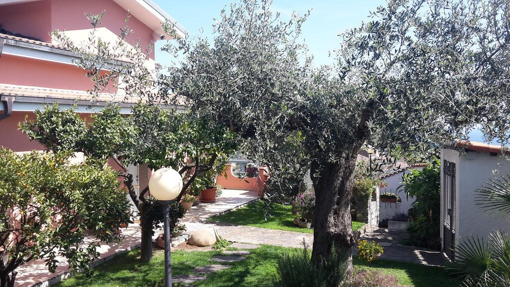 Azienda Agrituristica Villa Arianna インペリア エクステリア 写真