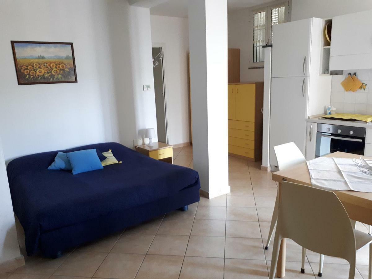 Azienda Agrituristica Villa Arianna インペリア エクステリア 写真