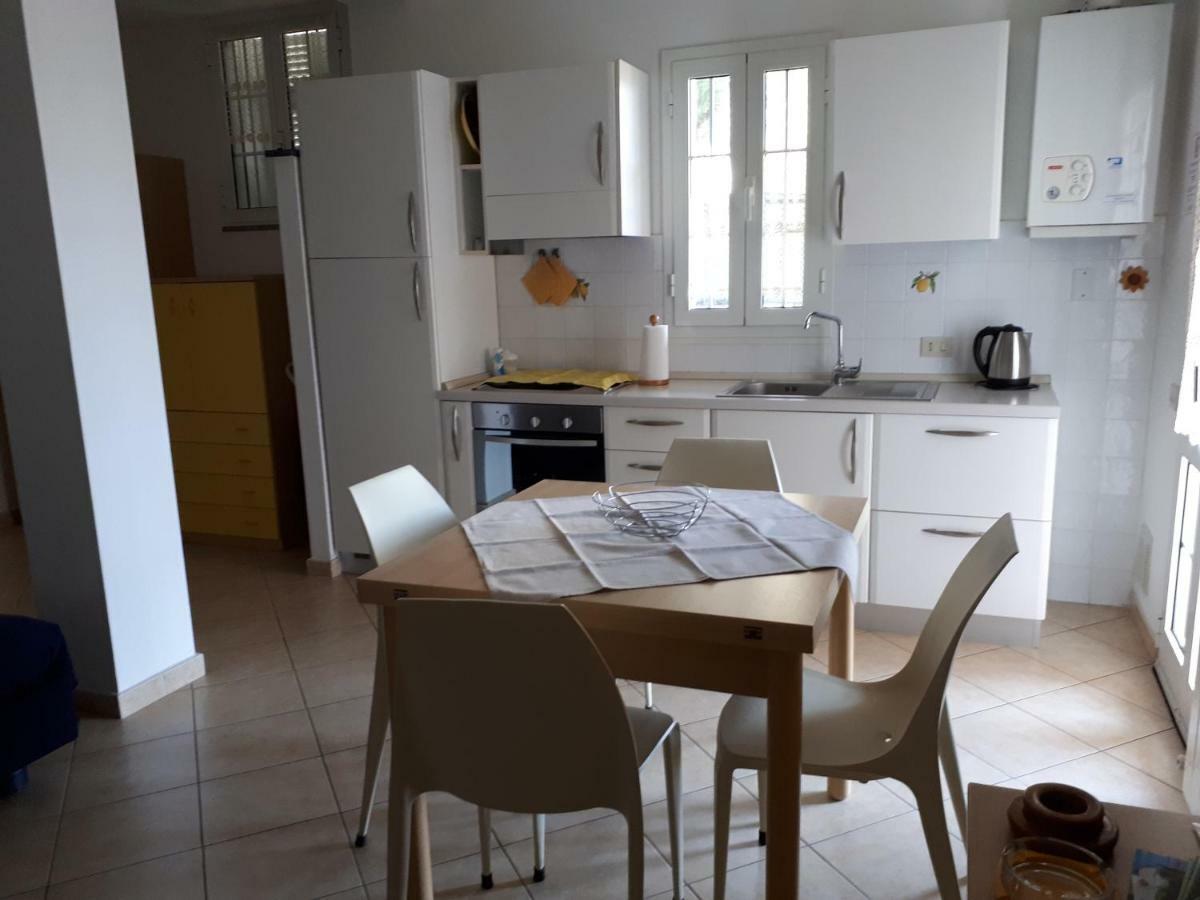 Azienda Agrituristica Villa Arianna インペリア エクステリア 写真